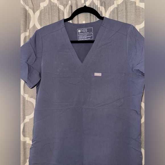 FIGS SCRUB SET - Picture 3 of 14